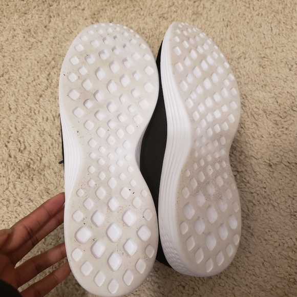 Running shoes - Picture 4 of 4